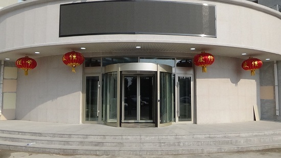 成都旋轉門工程案例