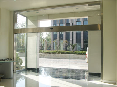 成都自動門維修—門扇開關(guān)時自動門速度太慢