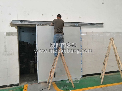 廠房刷卡門禁自動門案例