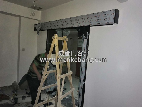 4成都辦公室門禁玻璃門案例,公司自動(dòng)門案例,寫字樓辦公感應(yīng)門案例