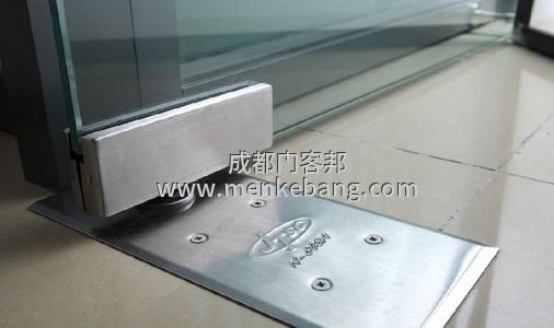 玻璃門地彈簧壞了有什么影響,成都更換玻璃門地彈簧上門維修 玻璃門地彈簧壞了有什么影響,成都更換玻璃門地彈簧上門維修